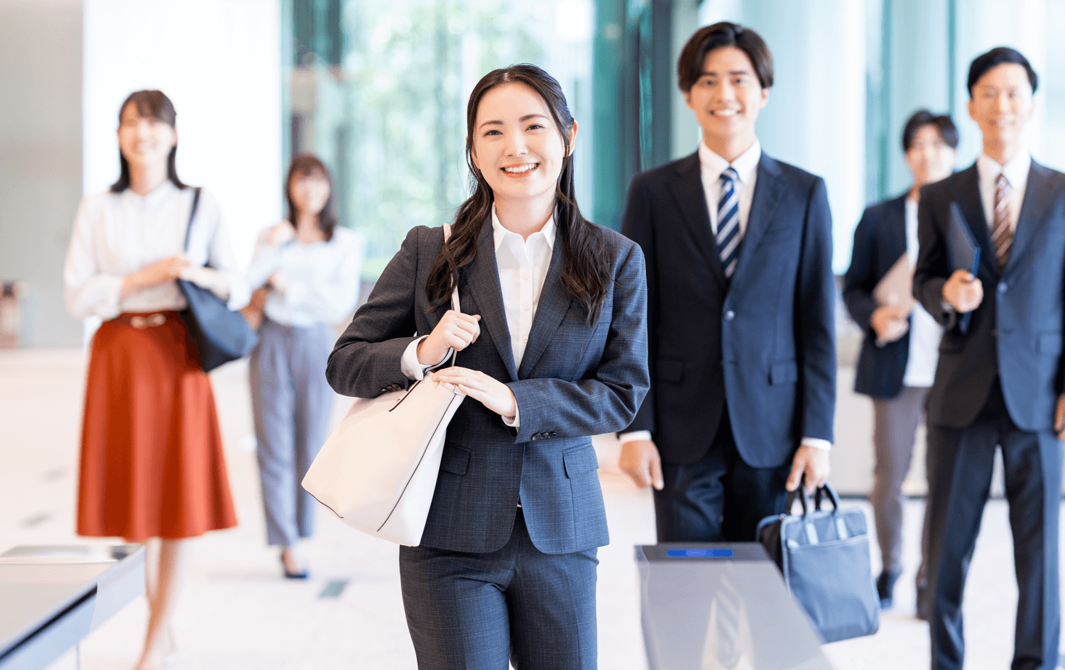 先輩社員紹介